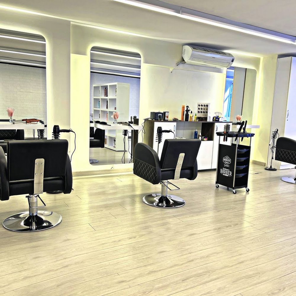 Saina Beauty Salon