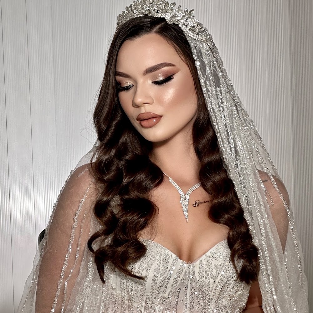 Hatice Efkan Make Up