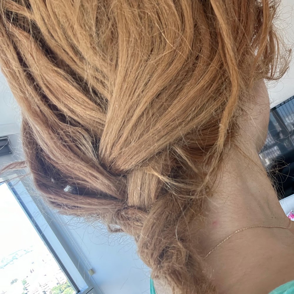 Q beauty salon