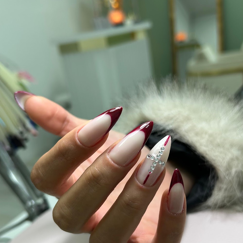 MYSTİC NAIL LOUNGE