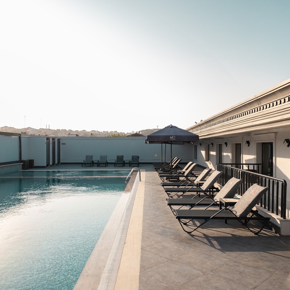 MQ Hotel Suites & SPA