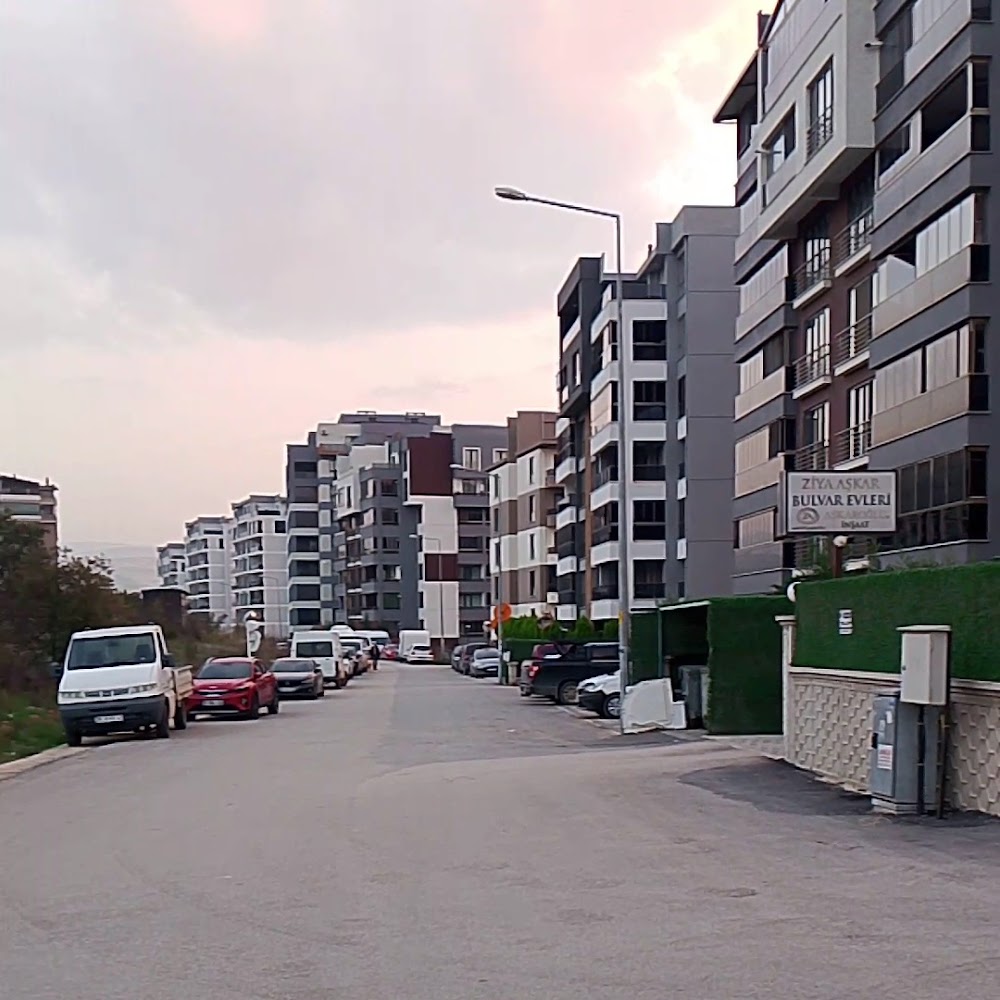 İLHAN DUMLU BERBER SALONU - 3