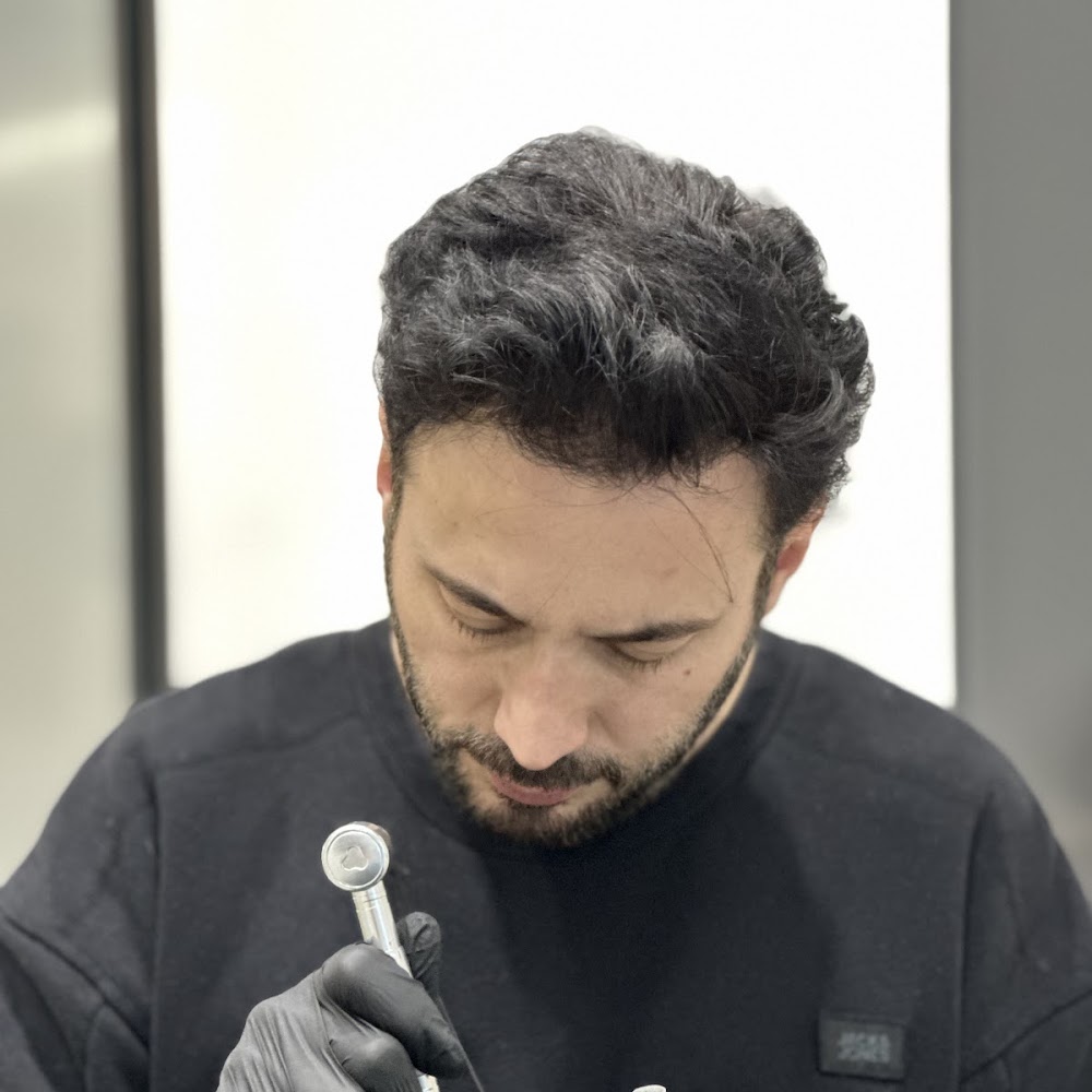 Saç Simülasyon ve Güzellik Merkezi CK Cengiz Kahraman