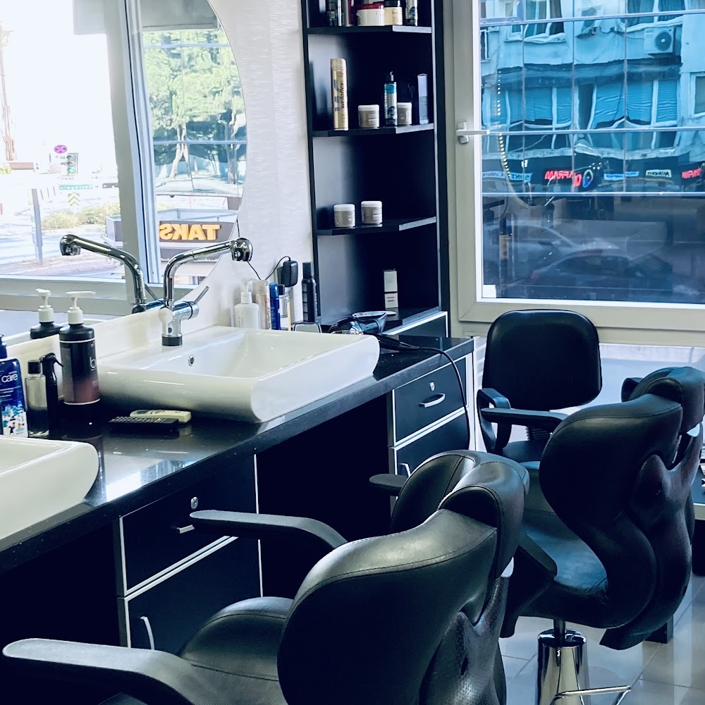 Barber Saloon önder koç