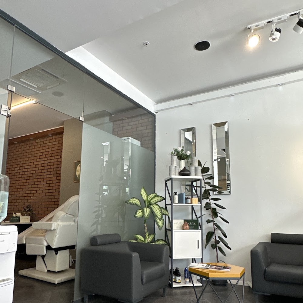 S Clinic İzmir - Saç Çoğaltma, Saç Bakım ve Güzellik Merkezi - 2